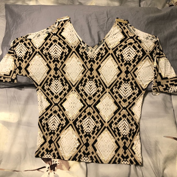 INC Sexy open shoulder top w/ metal detail. Small - Picture 2 of 3